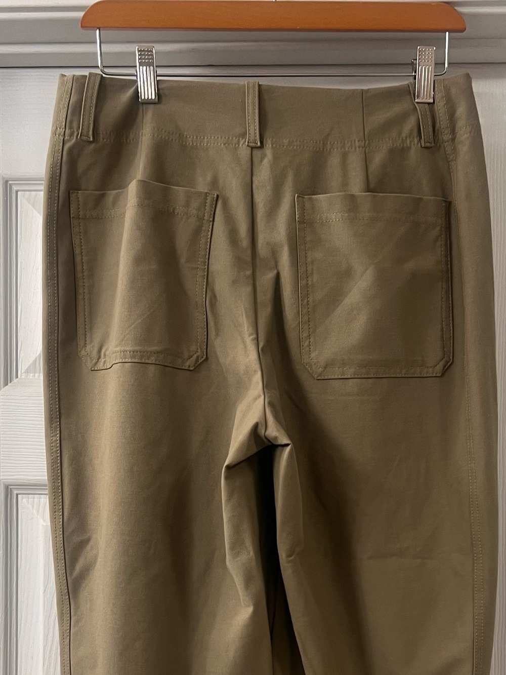 Athleta Olive Green Skyline Barrel HighRise Barrel Pants Sz 10 NWT - Casual, - Picture 8 of 11